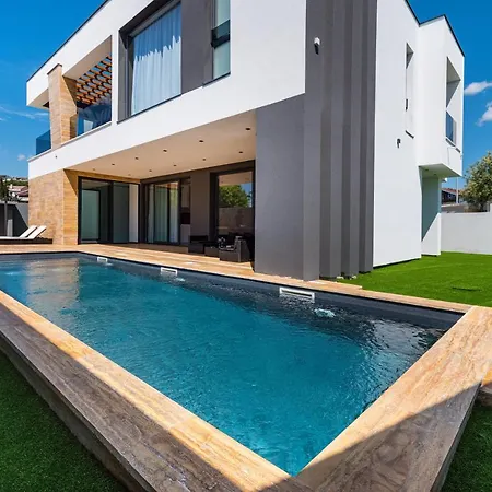 Stromboli Apartament *