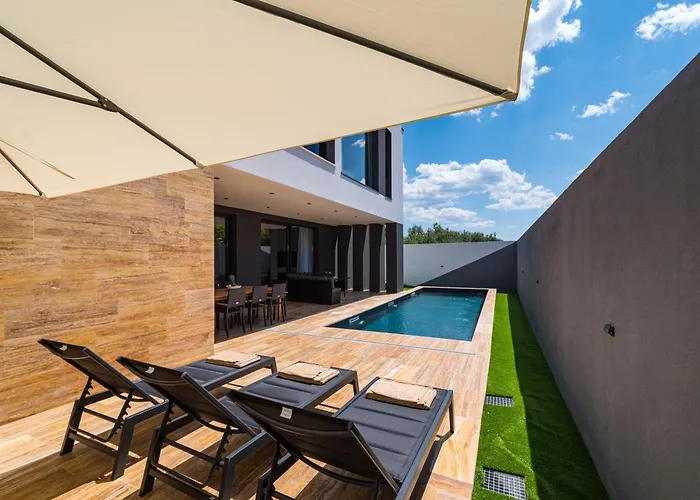 Stromboli * 圣菲利普雅科夫