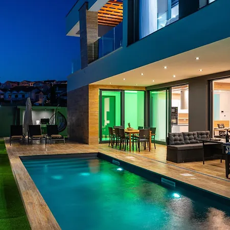 Stromboli Apartment Sveti Filip i Jakov